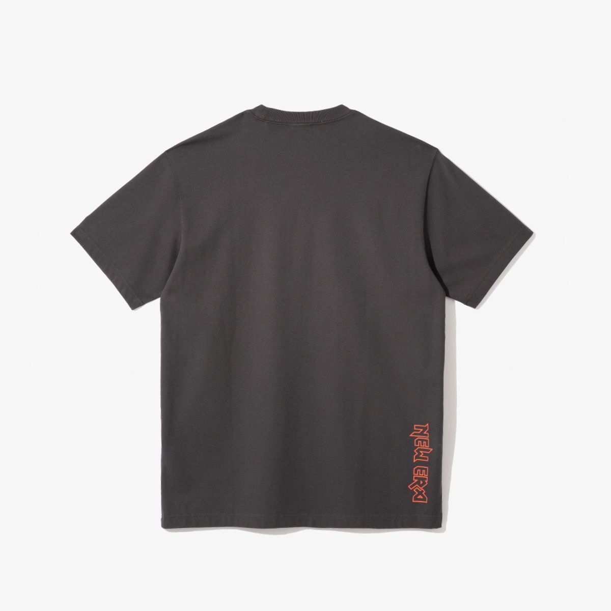 韓国newera■Iron Maiden Front Graphic T-shirt■送料込 韓国newera□Iron Maiden Front Graphic T-shirt□送料込 (New