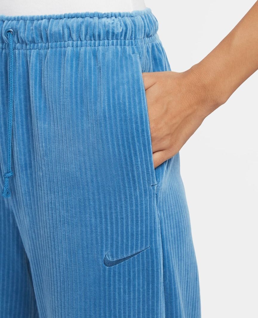 ☆韓国の人気☆【NIKE】☆W NSW VELOUR WIDE LEG ワイドパンツ☆ ☆韓国の人気☆【NIKE】☆W NSW VELOUR WIDE LEG ワイドパンツ