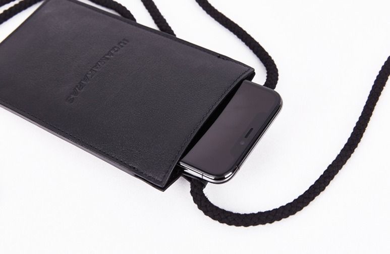 ★【IUGAMAKARAS】★Phone Holder Logo Bag スマホポー.チ★ ☆【IUGAMAKARAS】☆Phone Holder Logo Bag スマホポー.チ
