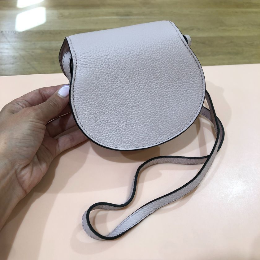 ６万取引突破★UPS速達便！【CHLOE★クロエ】CHC22S597X369A37W 6万取引突破☆UPS速達便【CHLOE☆クロエ】センスクラッチバッグ