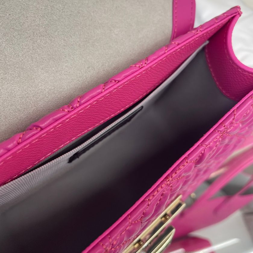 6万取引突破★UPS速達便利用！【FERRAGAMO】ミュール_0745384 6万取引突破☆UPS速達便利用！【PRADA】ミュール_1XX590 055