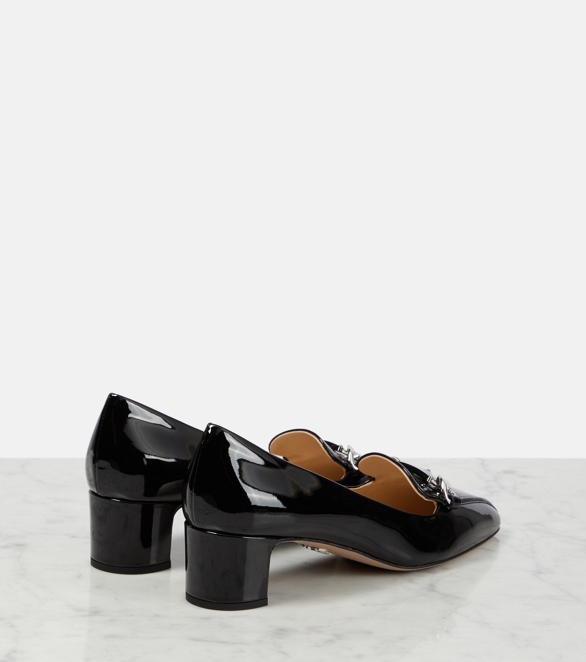Prada トライアングルロゴ パンプス | ブラック | FARFETCH JP