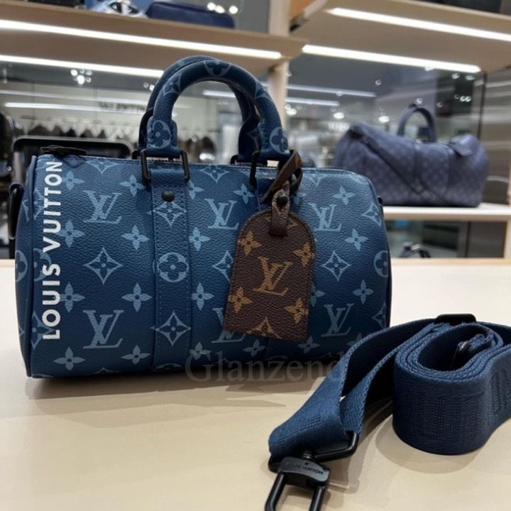 お洒落な配色♪【Louis Vuitton】キーポル バンドリエール 25 (Louis お洒落な配色♪【Louis Vuitton】キーポル バンドリエール 25 (Louis