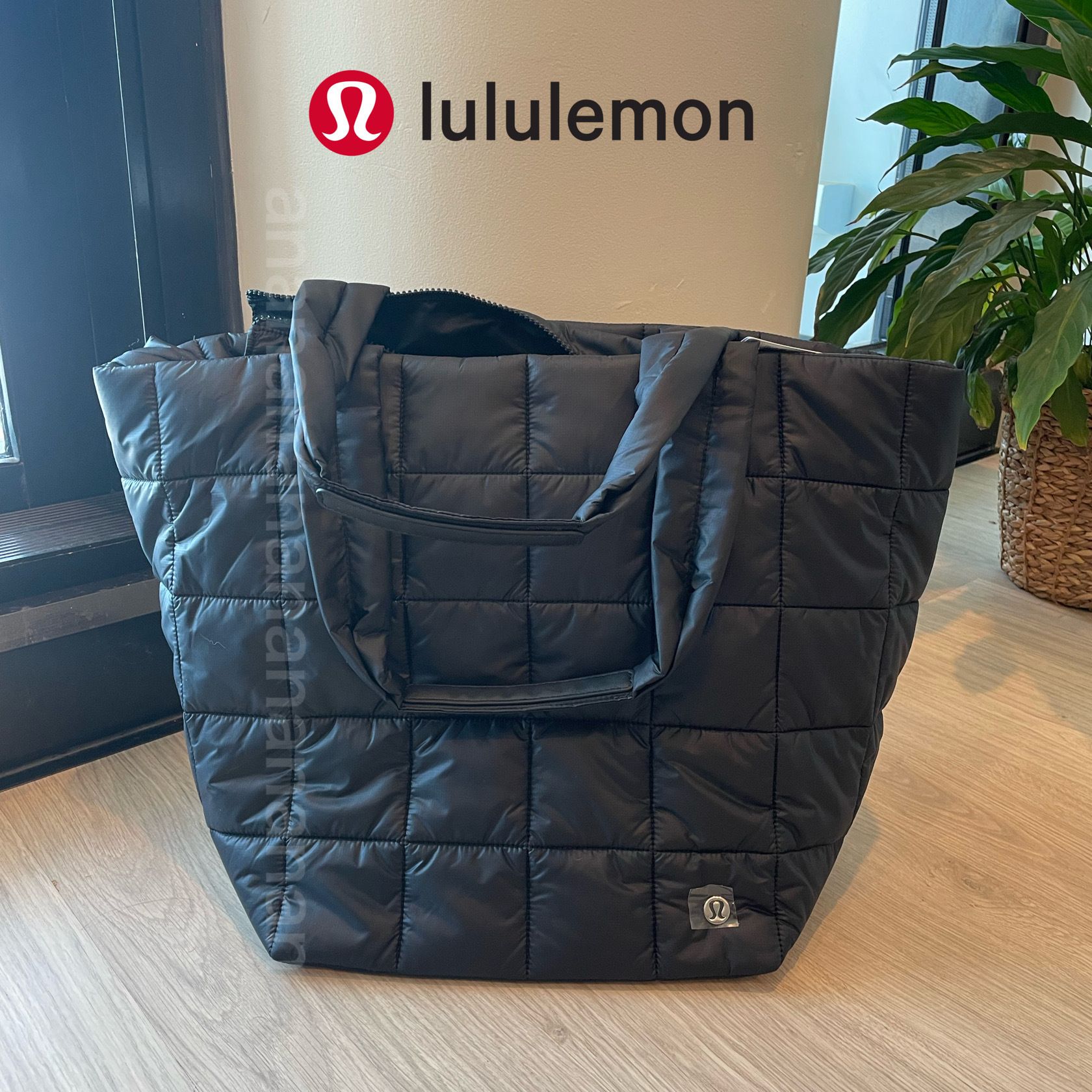 ルルレモントートマザーズバッグに（直営店） (lululemon