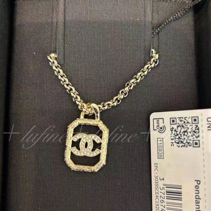 【圧倒的存在感】CHANEL ゴールドCCロゴネックレス CHANEL 2003年製 クロスボーンCCマークネックレス ゴールド