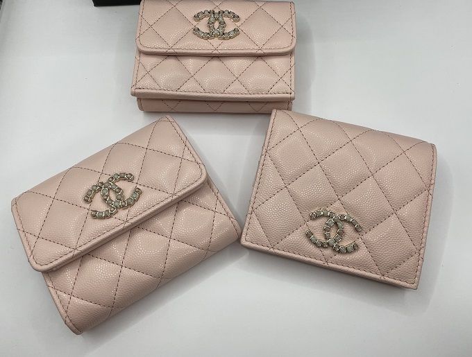 CHANEL シャネル 秋冬 新作 三つ折り財布 キャビアスキン