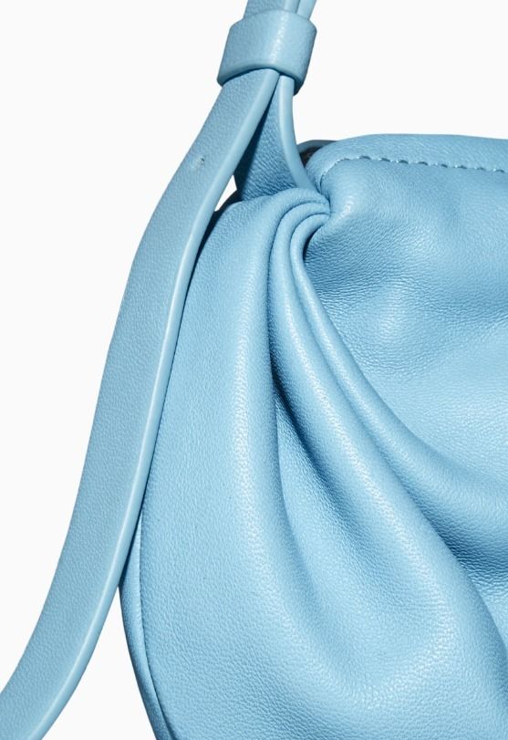 HIGH-SHINE SHOULDER BAG ハイシャインショルダーバッグ｜COS