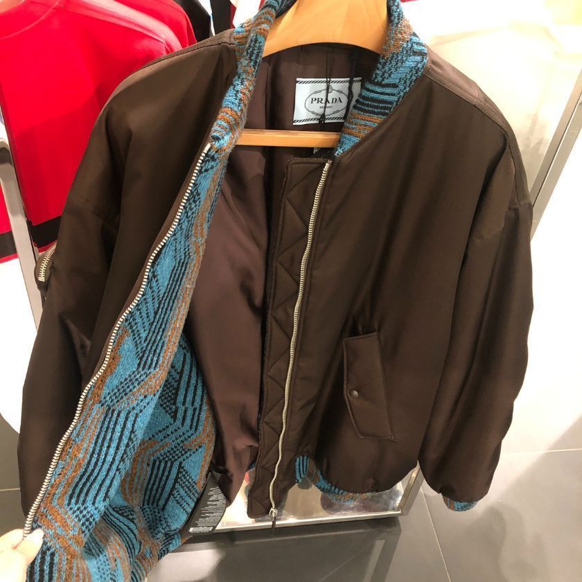 6万取引突破★UPS速達便利用！【PRADA】P528H 1SSL_ジャケット 6万取引突破☆UPS速達便利用！【PRADA】ボンバージャケット