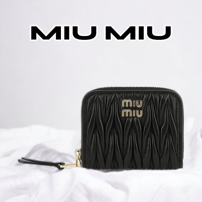 MIUMIU】マトラッセ ナッパレザー 小銭入れ (MiuMiu/コインケース