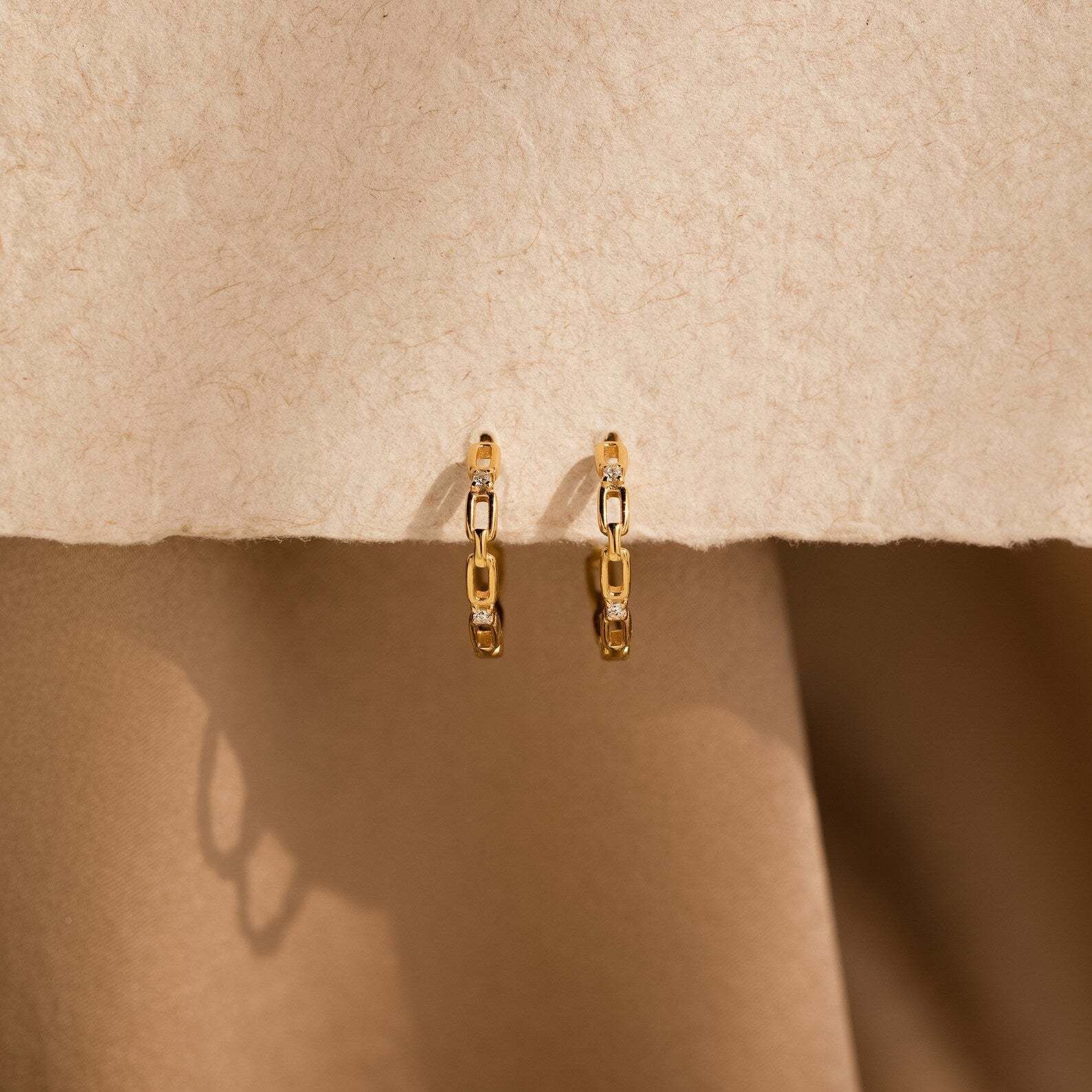 CaitlynMinimalist】ジルコニア チェーンフープピアス☆金銀