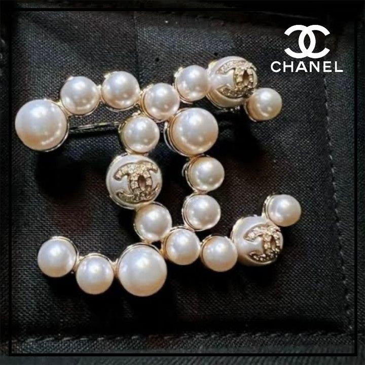 パールで上品に》*CHANEL* シャネル ブローチ ゴールド (CHANEL