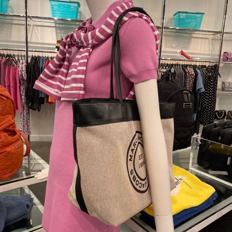 Marc Jacobs ロゴ キャンバス レザートリム トート 関税送料込 Marc Jacobs ロゴ キャンバス レザートリム トート 関税送料込