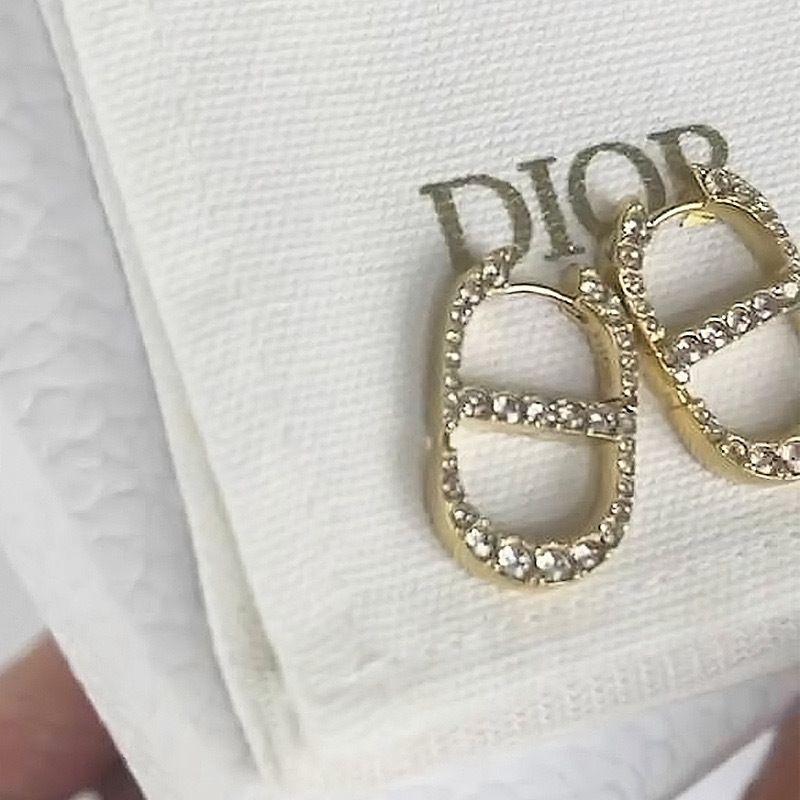 すぐ届く Dior ディオール 30 MONTAIGNE ピアス (Dior/ピアス