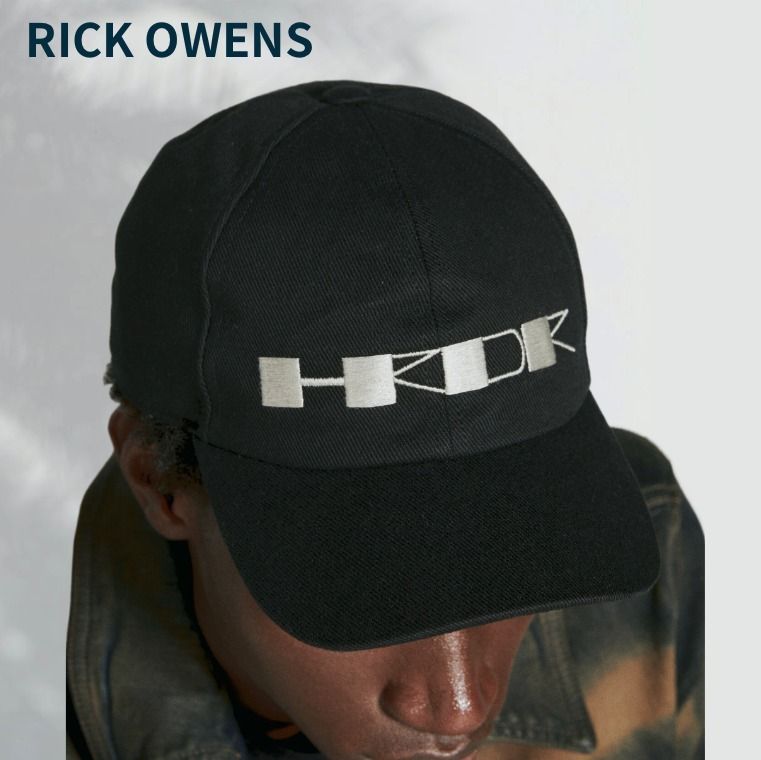 RICK OWENS DRKSHDW ブラック カーブドブリム キャップ背面にスナップバック