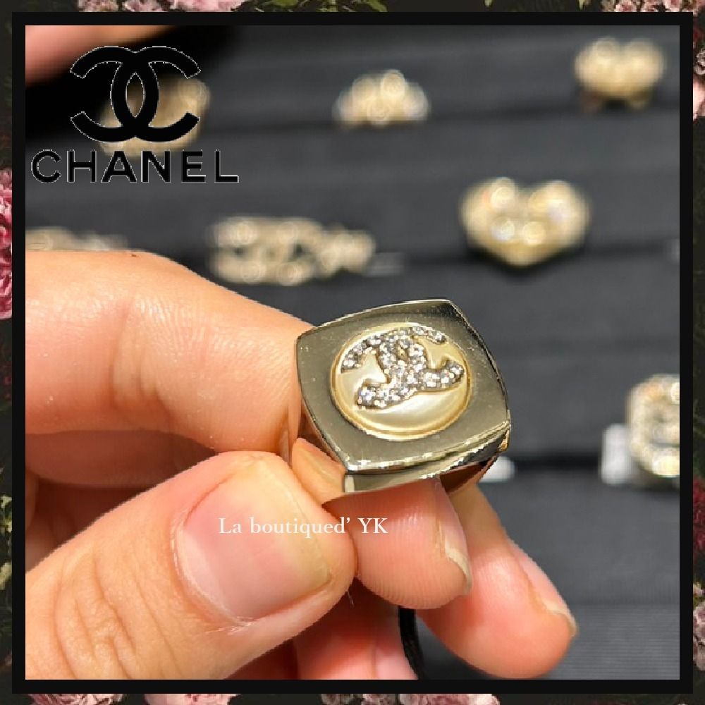 最新作の ☆シンプルで使いやすい♪【CHANEL】CCロゴ リング☆ (CHANEL アクセサリー