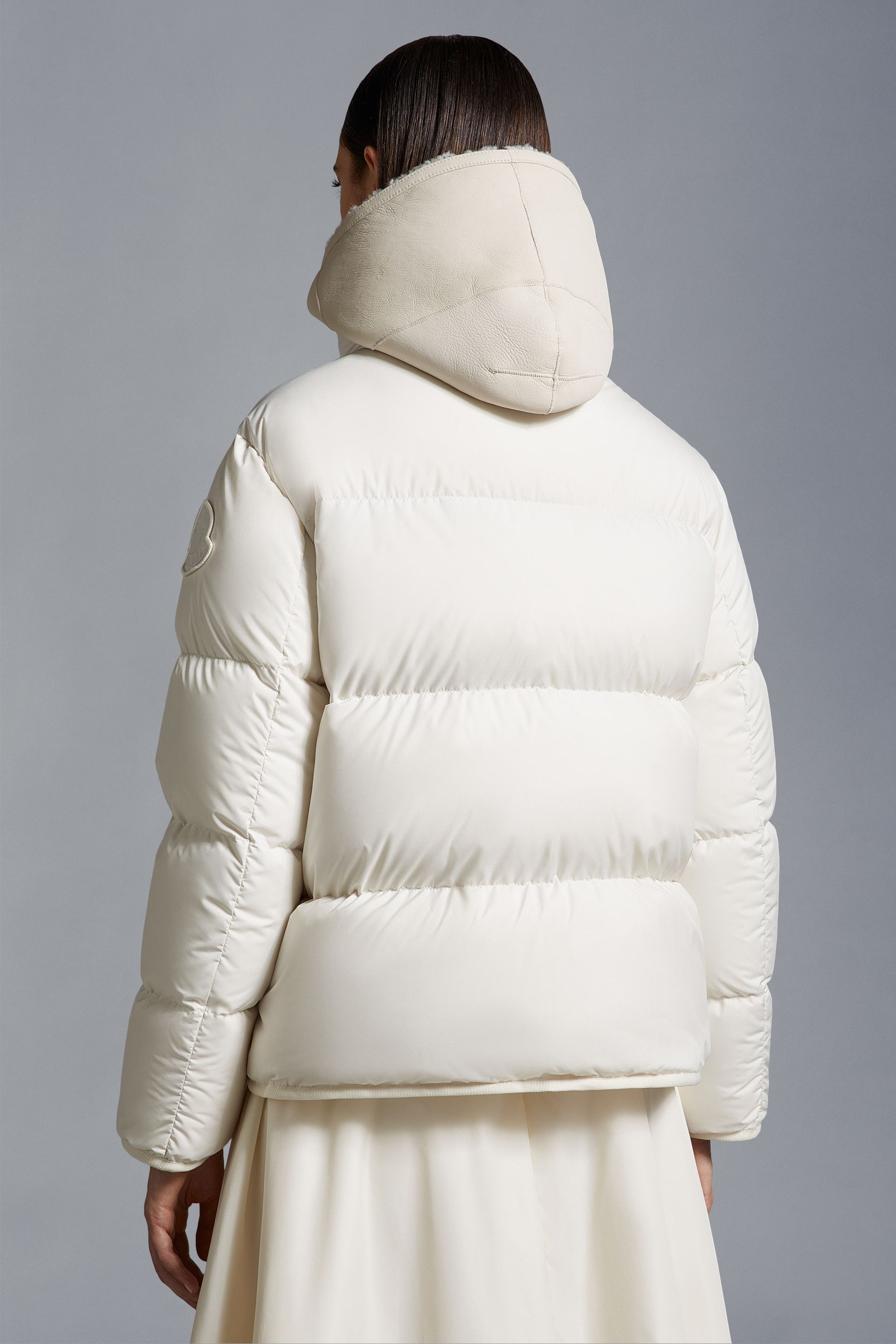 MONCLER 2023/24秋冬新作 異素材MIX ダウンジャケット LABBE MONCLER 2023/24秋冬新作 異素材MIX ダウンジャケット LABBE