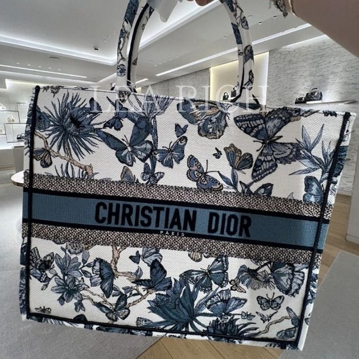 BOOK　TOTE　バック（ラージ） ブルー DIOR