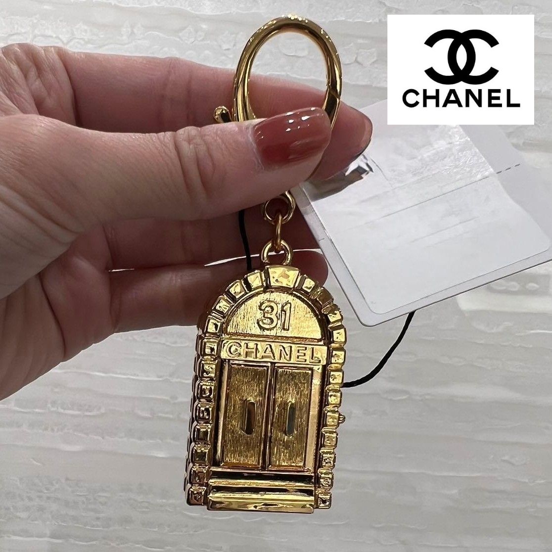 魅力的な価格 CHANEL】シャネル チャーム付きキーリング ☆キーホルダー 小物