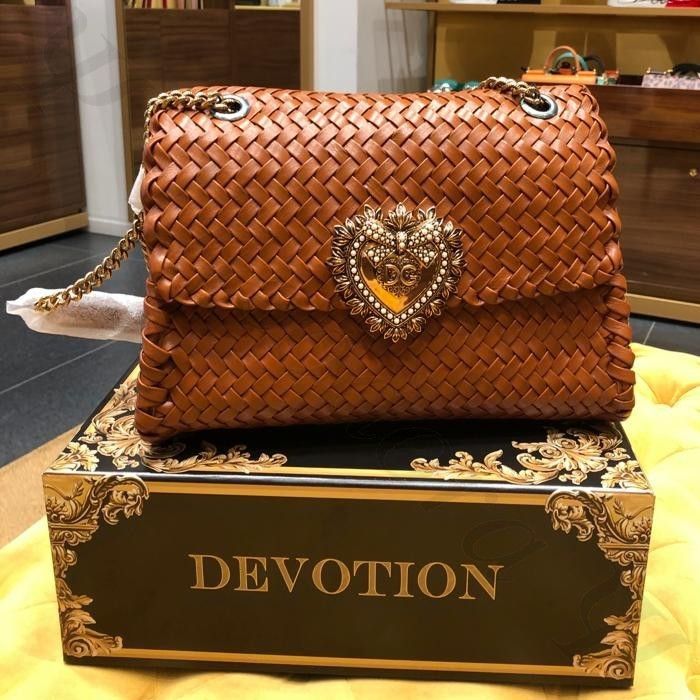 【Dolce & Gabbana】DGロゴ ショルダーバッグ 楽天市場】ドルチェ&ガッバーナ ショルダーバッグ DGロゴ