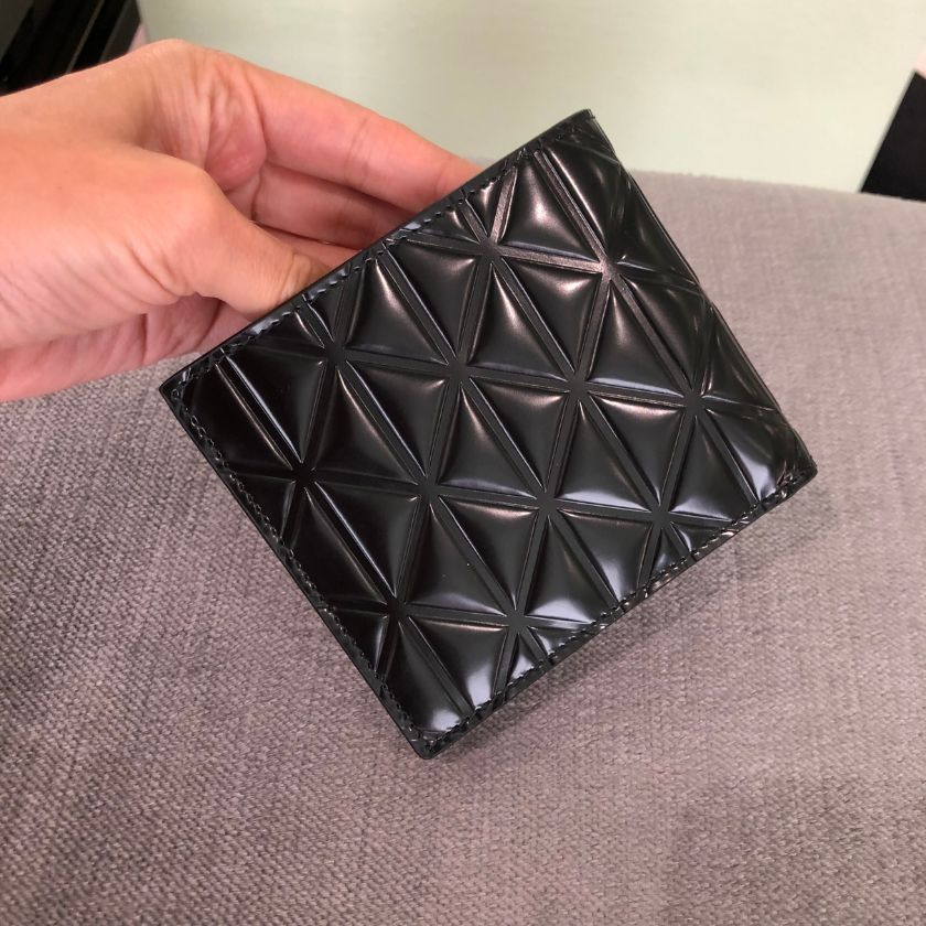 6万取引突破★UPS速達便！【PRADA】2M0513 2CNU_折りたたみ財布 6万取引突破☆UPS速達便！【PRADA】2M0513 2CNV_折りたたみ財布