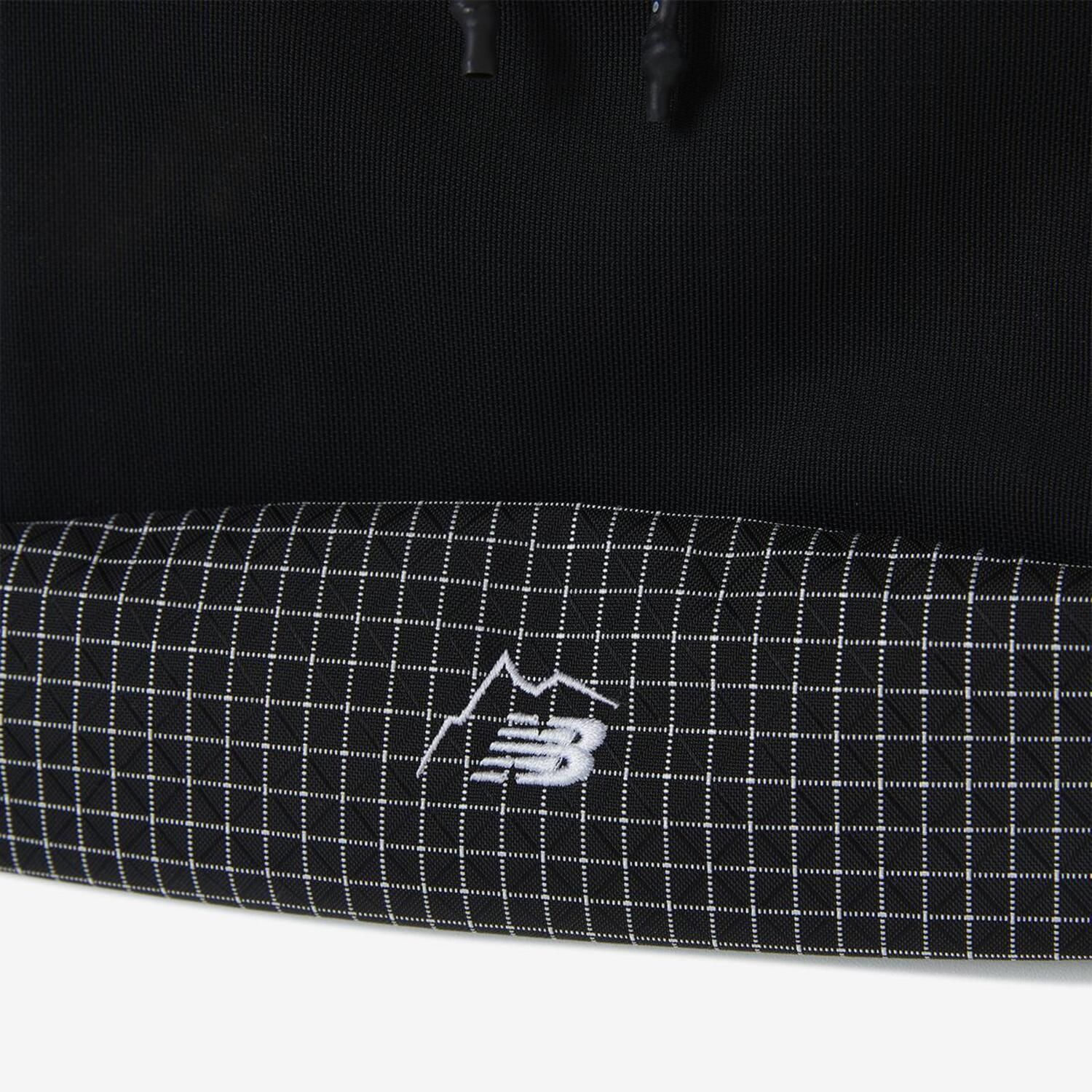 CAYL × New Balance サコッシュ