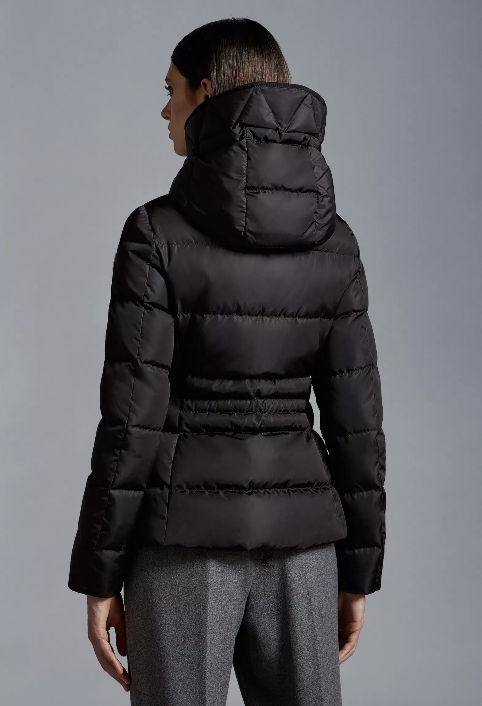 ◇国内発送◇【MONCLER 】Avoceショートダウンジャケット