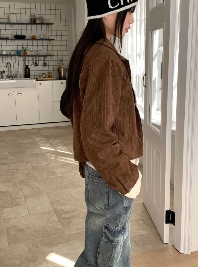 【WONDER WONDER】Hilan Corduroy Collar Cropped Blouson JK WONDER WONDER】Hilan Corduroy Collar Cropped Blouson JK