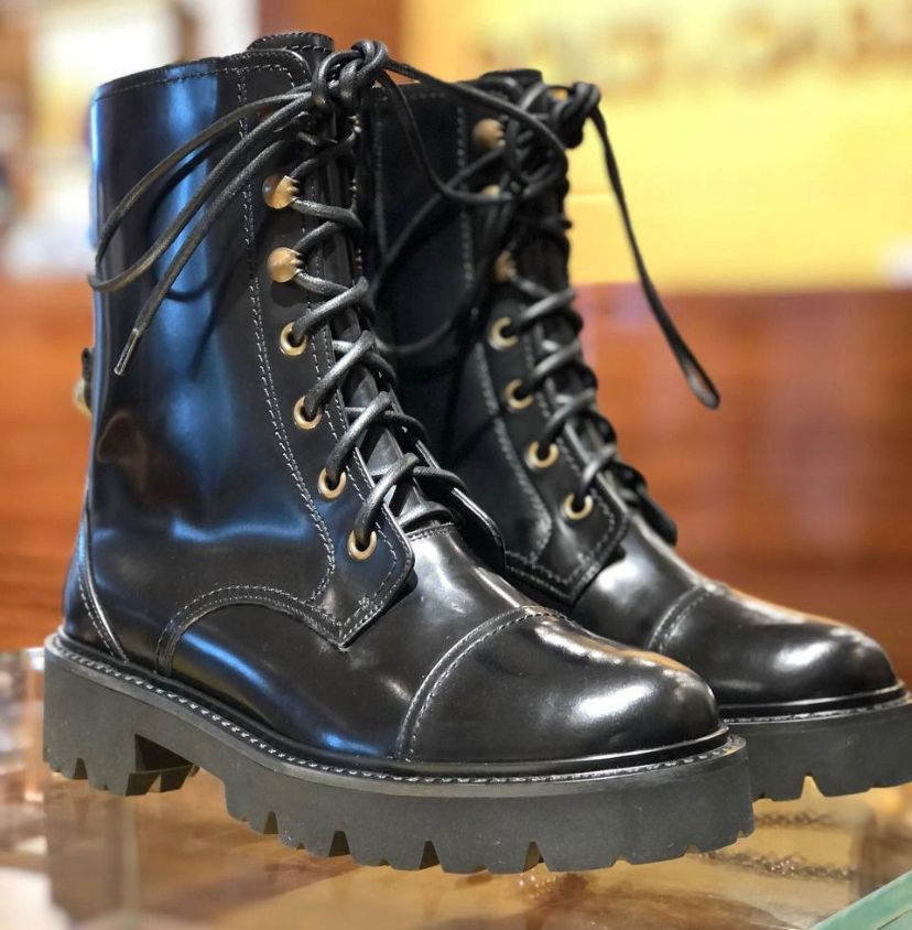 D&G】ショートブーツ カーフレザー ブラック 編み上げ (D&G/ショート