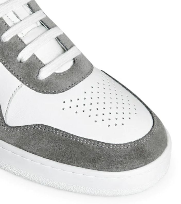 関税送料込 CELINE スニーカー 関税・送料込 CELINE LOW TRAINER LACE-UP スニーカー (CELINE