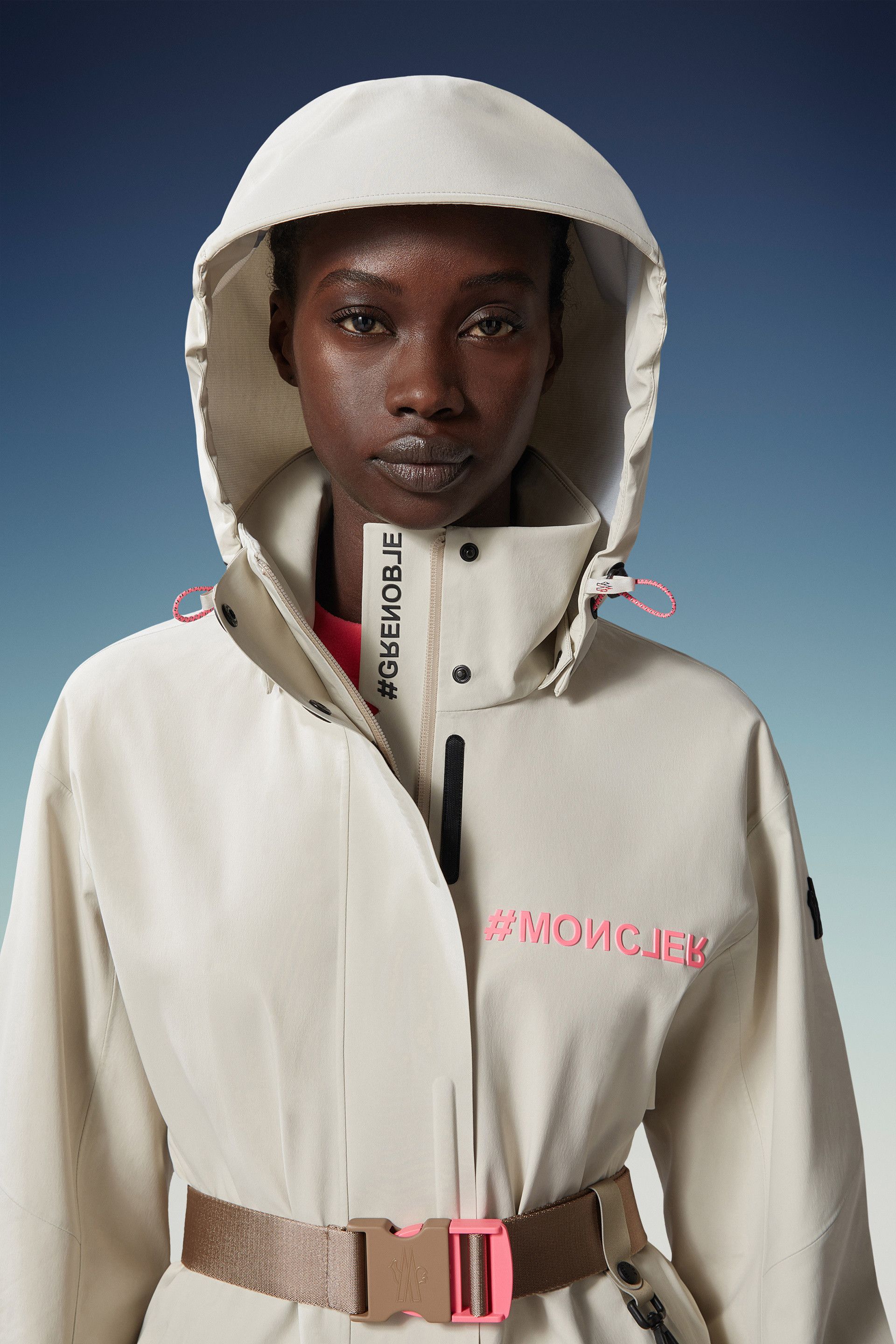 【MONCLER】Rosaelウインドブレーカー ジャケット ロゴ 軽量 MONCLER】Rosaelウインドブレーカー ジャケット ロゴ 軽量