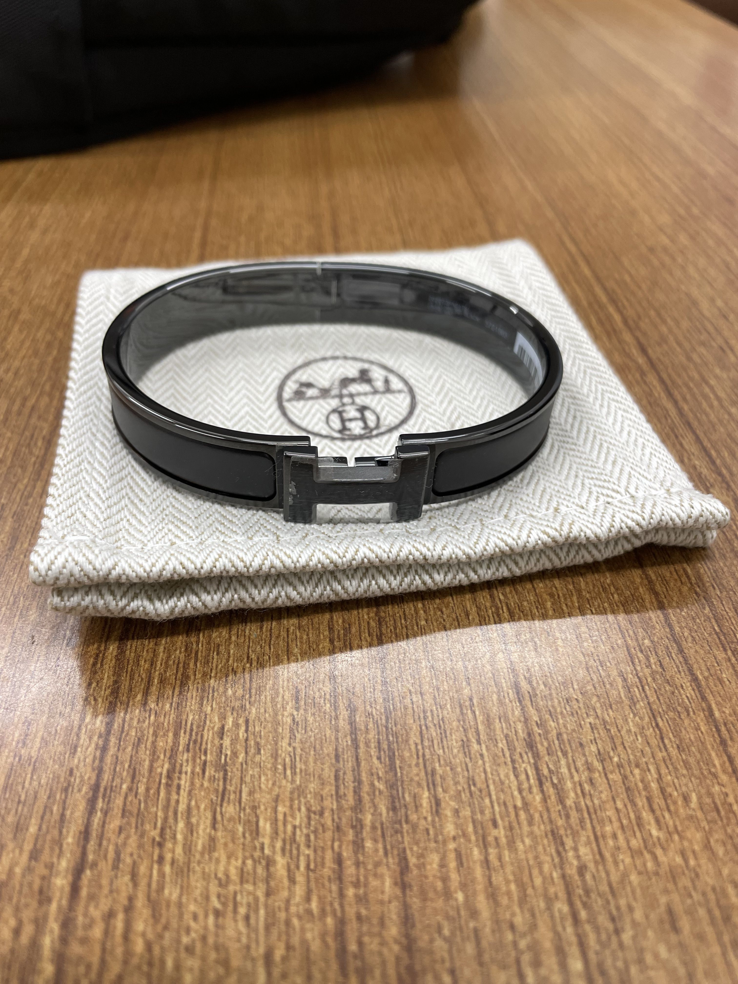大人気★ HERMES☆メンズ ブレスレット CLIC HH SO BLACK HERMES】Clic HH C'est la Fete So Black ブレスレット/ギフト