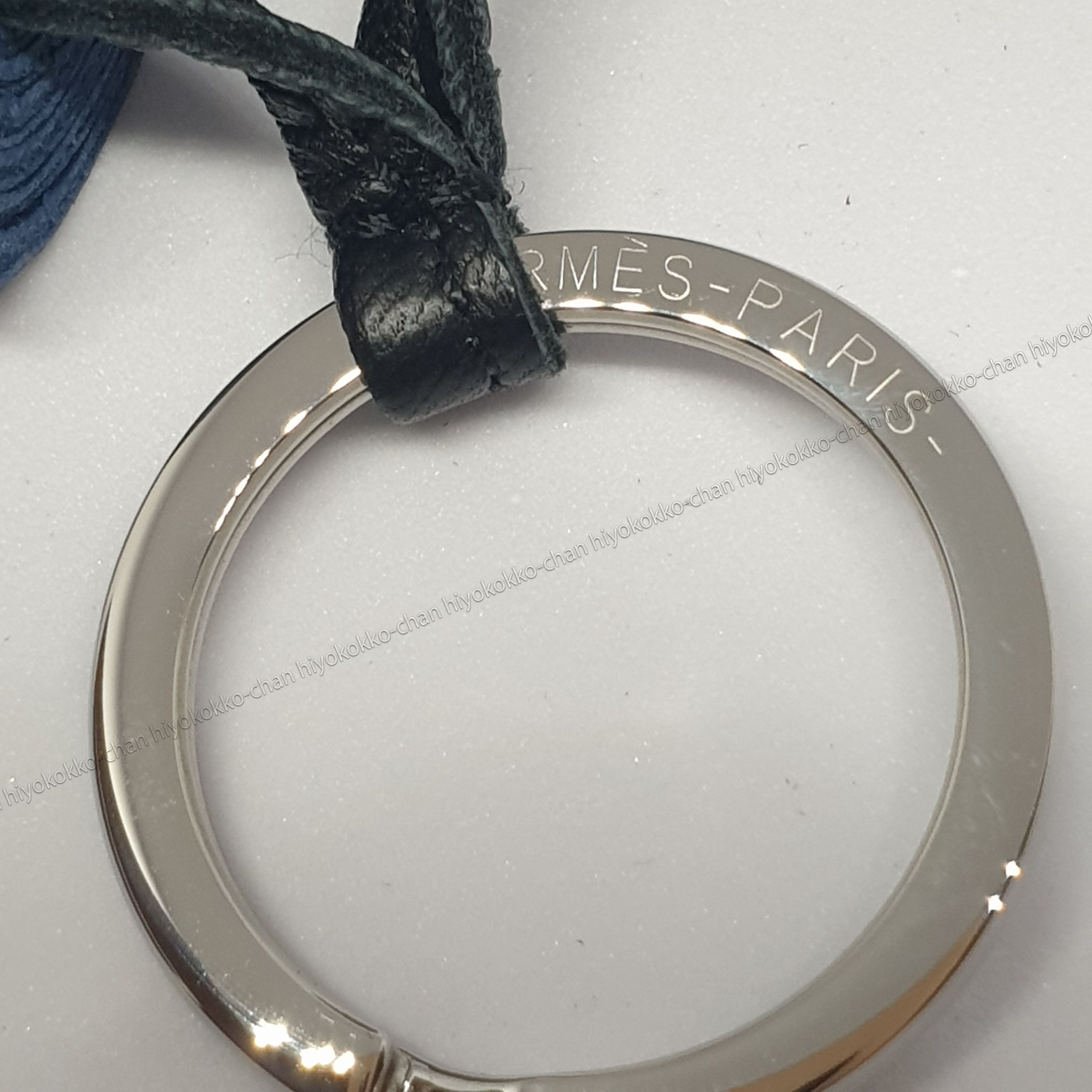 【手元在庫】HERMES キーリング Carmen Uno-Dos Noir/Bleu 手元在庫】HERMES キーリング Carmen Uno-Dos Noir/Bleu (HERMES