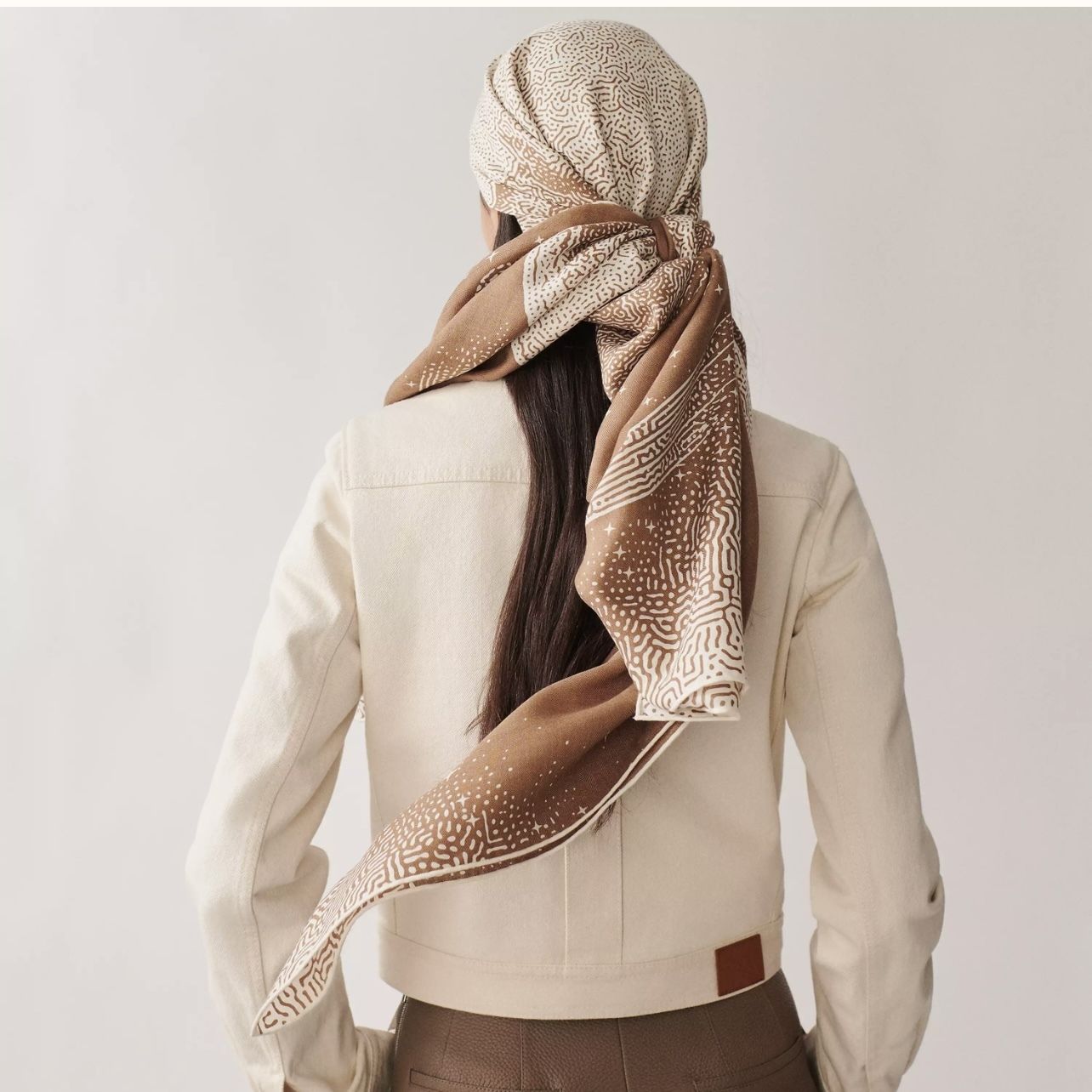 エルメス クレールドゥリュンヌ カシシル 全色 (HERMES/スカーフ