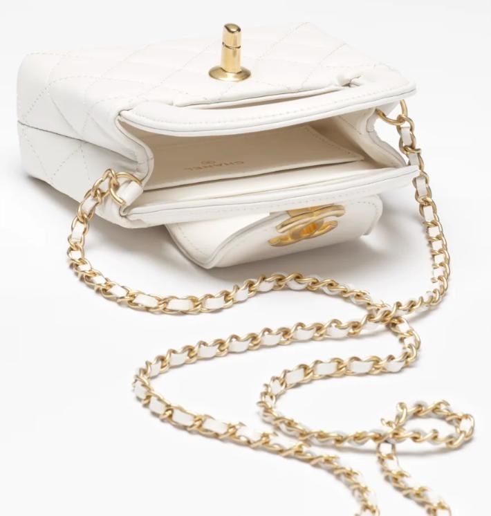 2023/24FW◇送料込【CHANEL】チェーン クラッチバッグ ホワイト