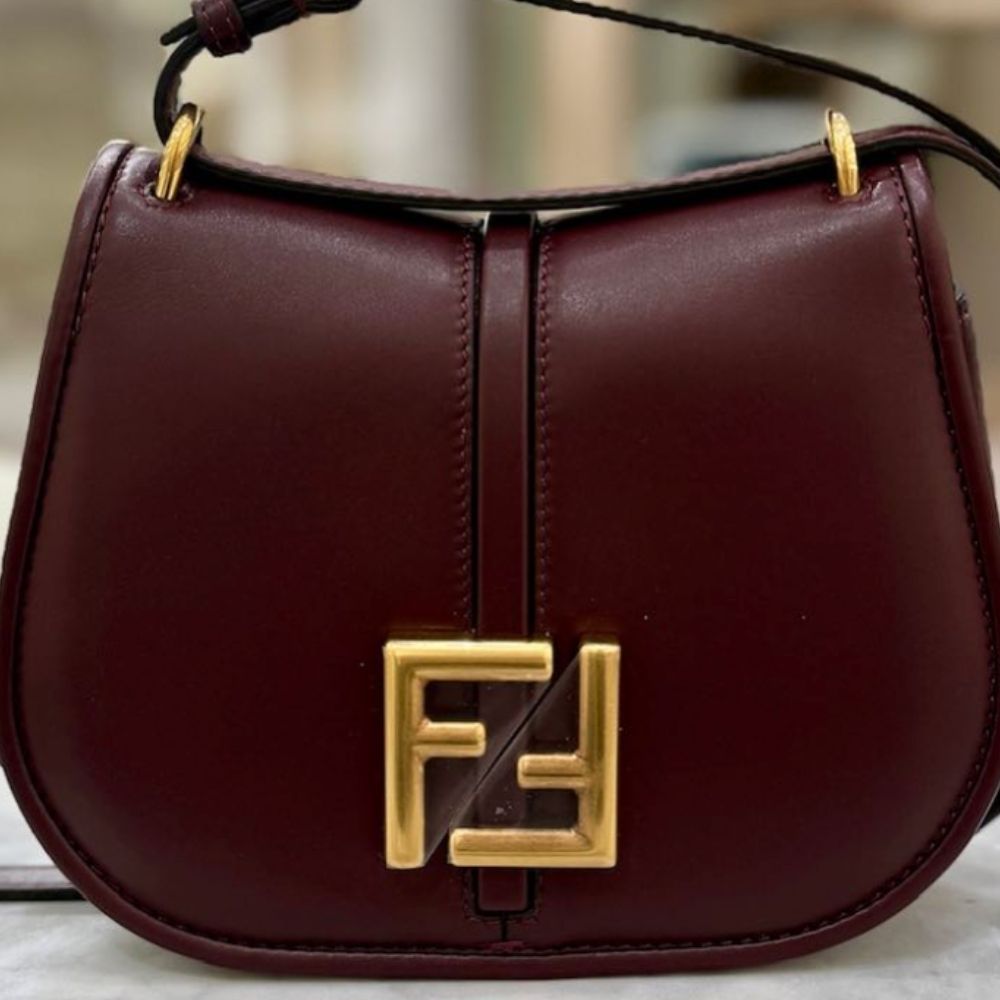 23FW【FENDI】カモン スモール バーガンディレザー サッチェル