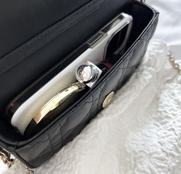 エレガント感満載！】☆ディオール☆LADY DIOR フォンポーチ