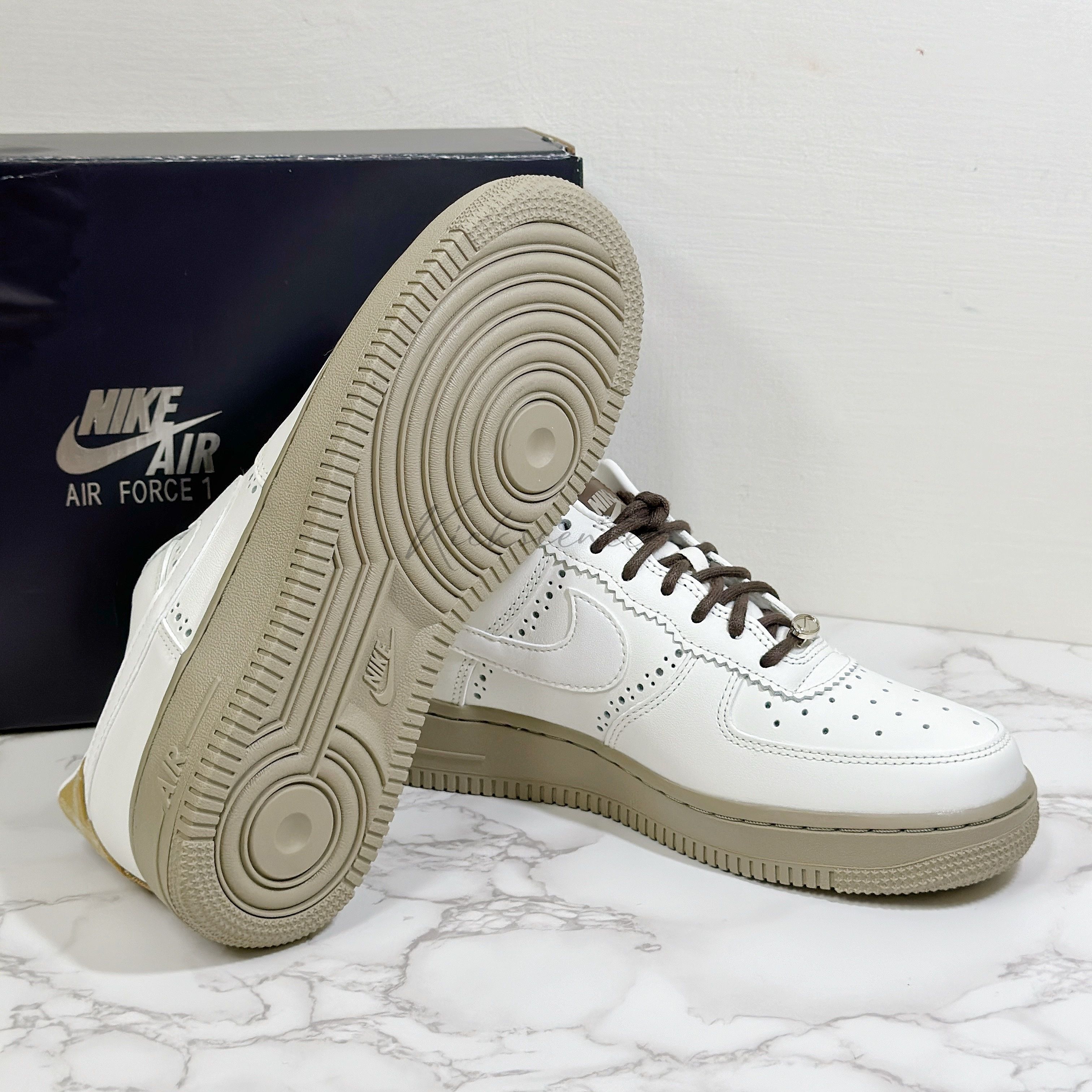 ☆ナイキ☆WMNS AIR FORCE 1 新品未使用 (Nike/スニーカー