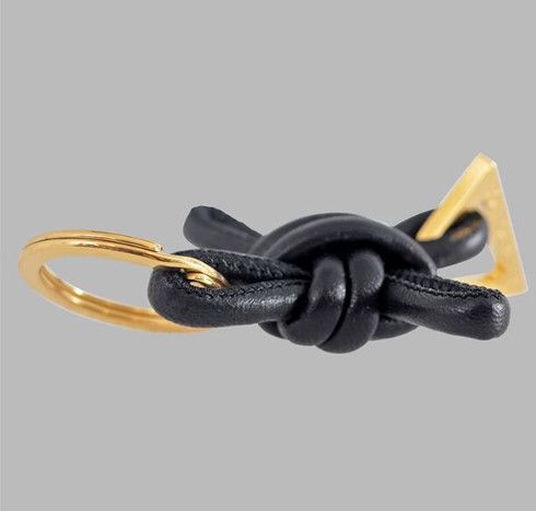 ☆BOTTEGA VENETA☆トライアングル キーリング ブラック