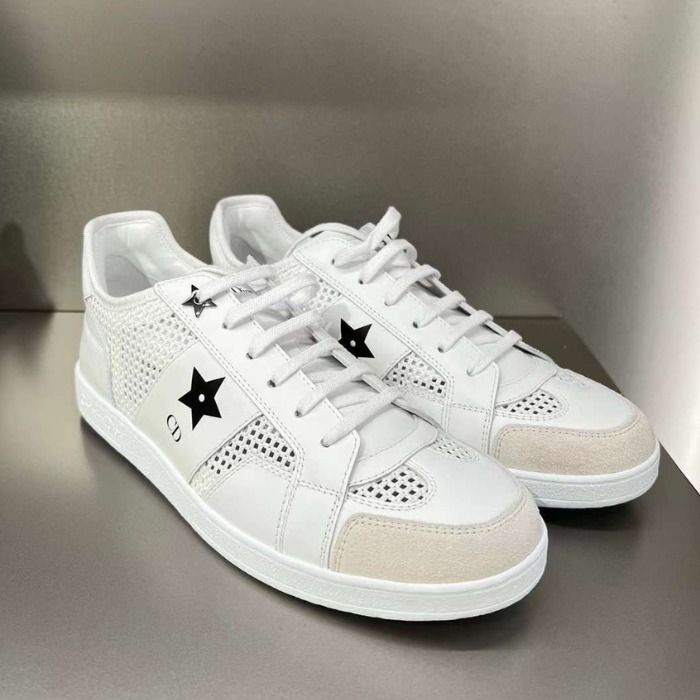 【数量限定！入荷希少なので早めに♡】DIOR スニーカー ディオール」が新作スニーカーを発売 鉛筆のスケッチを手作業で