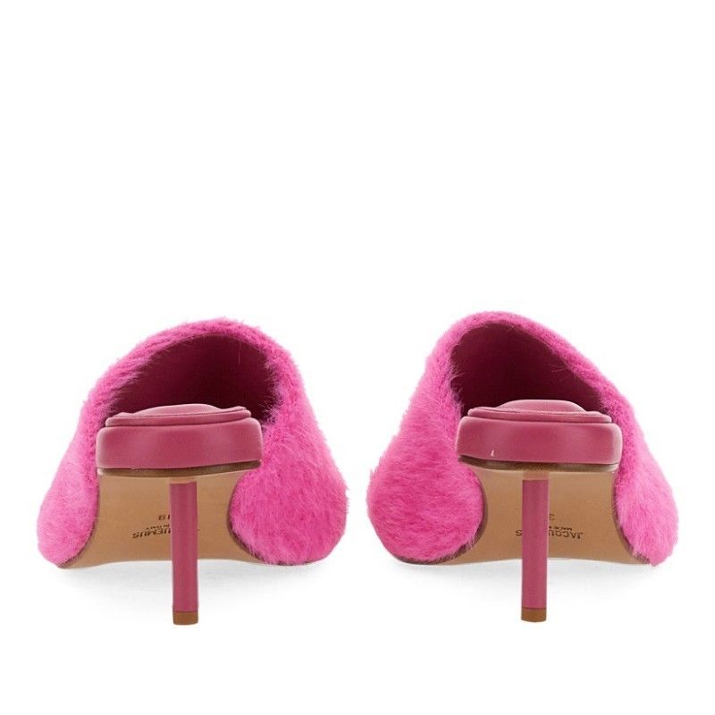 サンダル・ミュール JACQUEMUS FW22 SANDALWOOD CLAY (223FO035_2390430) Jacquemus ウィメンズ サンダル | SSENSE 日本