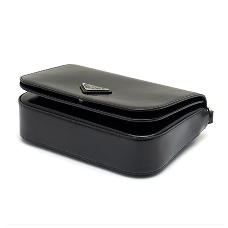 【軽やか快適に♪】PRADA ブラッシュドレザー サボ ブルチャート 関税負担なし☆PRADA ブラッシュドレザー ショルダーバッグ