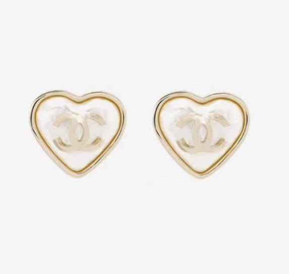 入手困難】CHANEL ハート パールイヤリング