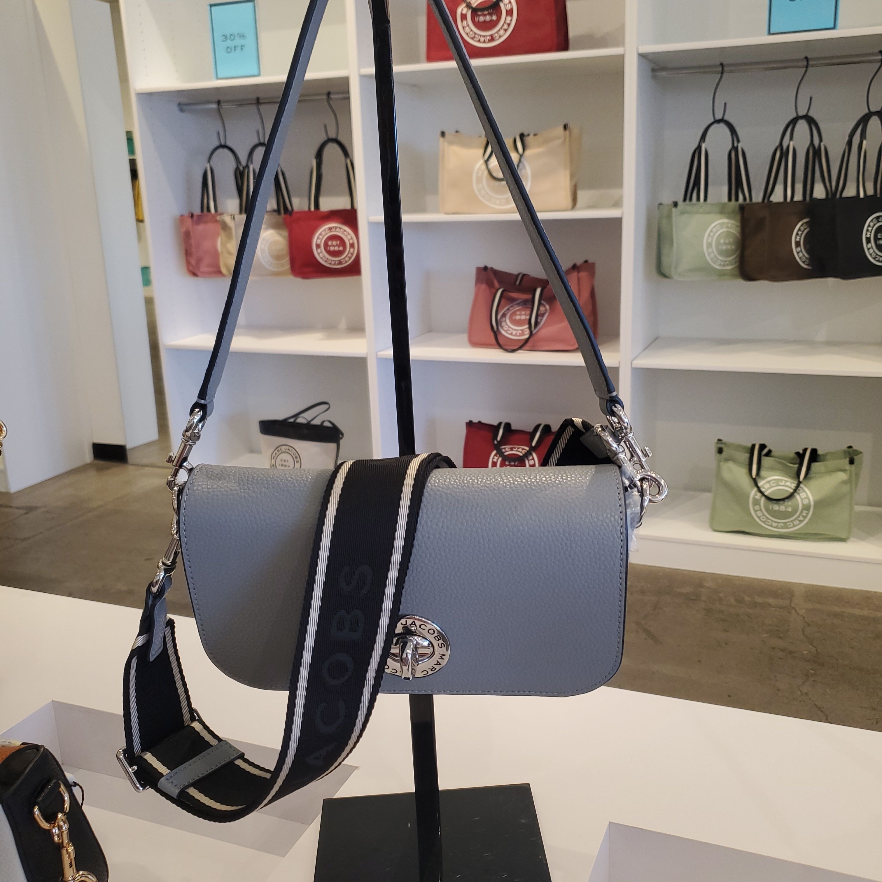 Marc Jacobs ターンロック 2wayストラップ付ショルダーバッグ
