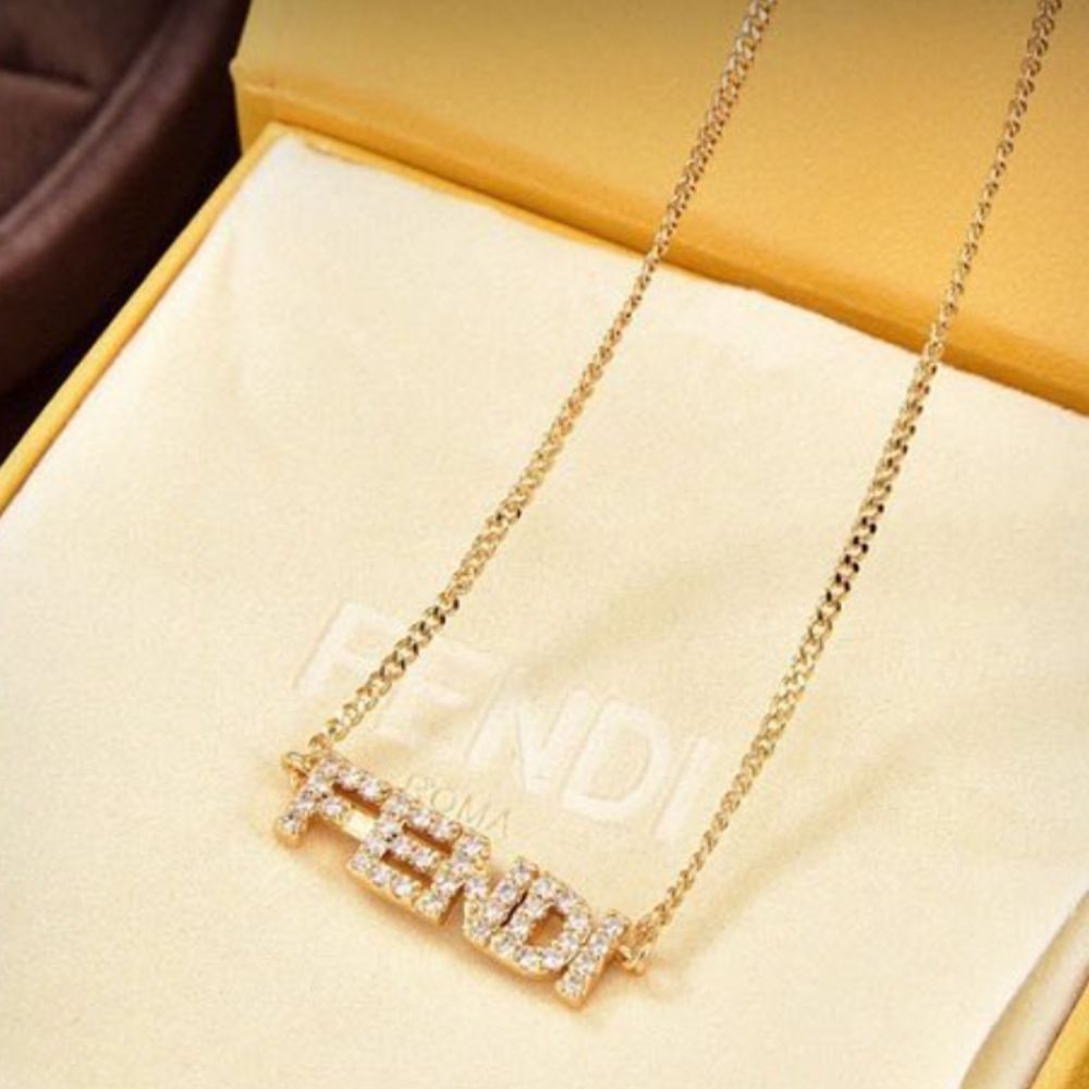 FENDI】ネックレス ゴールドカラー ブラス クリスタル ロゴ