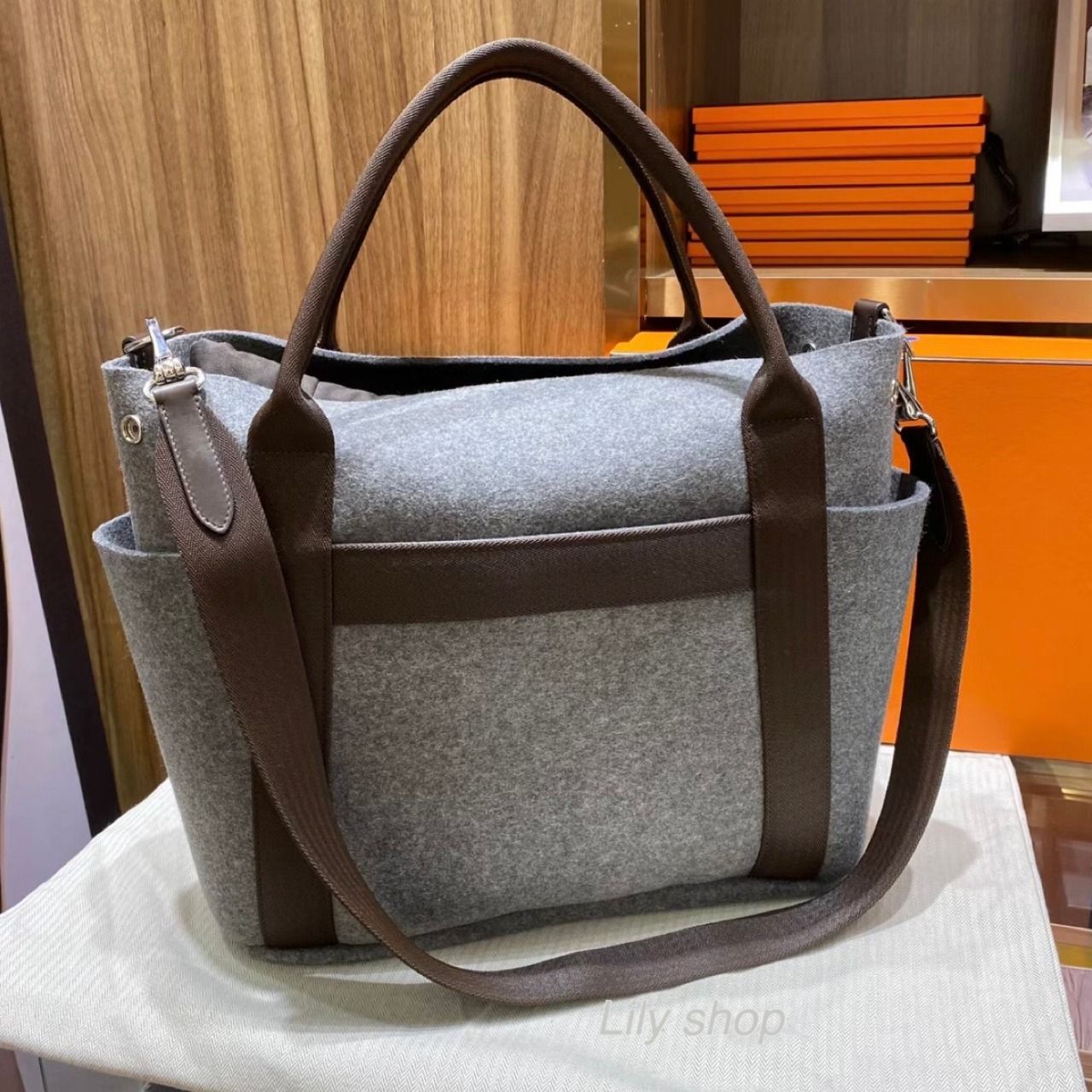 普段使いもできる♪【HERMES】グルーミングトートバッグ 便利！HERMES エルメス グルーミング バッグ 2way (HERMES