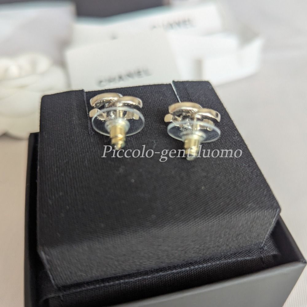 シンプルなCCロゴ♡CHANEL シャネル ピアス シンプルなCCロゴ♡CHANEL シャネル ピアス (CHANEL/ピアス