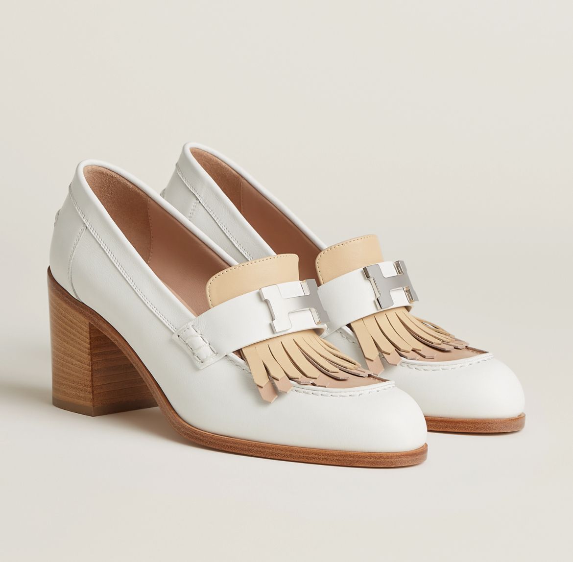 足元が冴えわたる☆】 HERMES 《エリゼ》70 パンプス (HERMES
