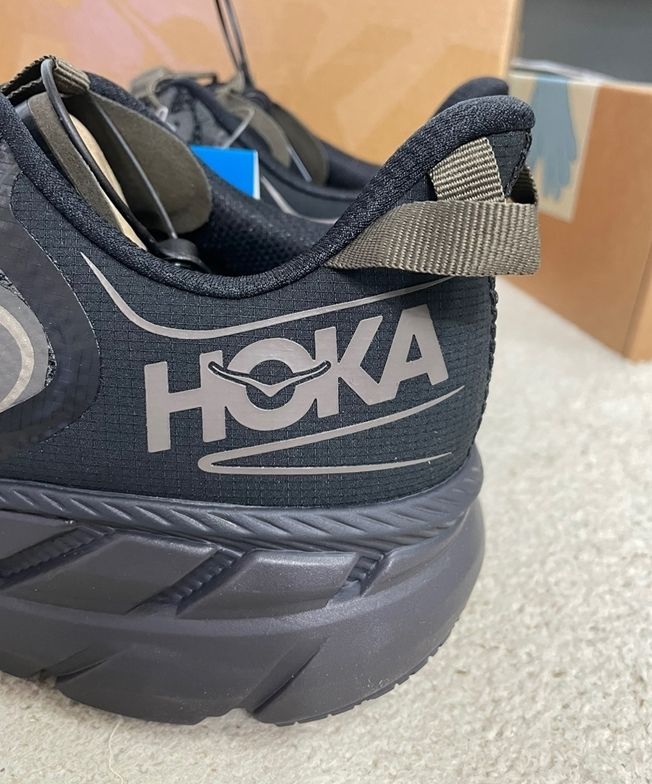 人気☆HOKA X SATISFY☆ CLIFTON LS FORGED IRON BLACK HOKA x Satisfy Clifton LS Satisfy Running Sneakers in Black