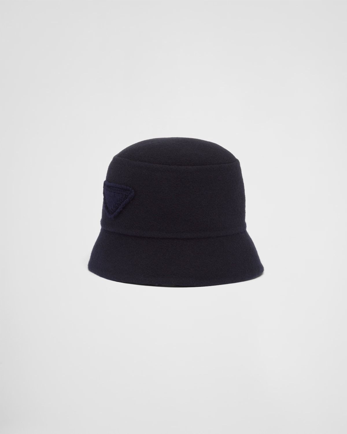 あったかい *PRADA* ベロアクロス バケットハット *Navy*Beige あったかい *PRADA* ベロアクロス バケットハット *Navy*Beige