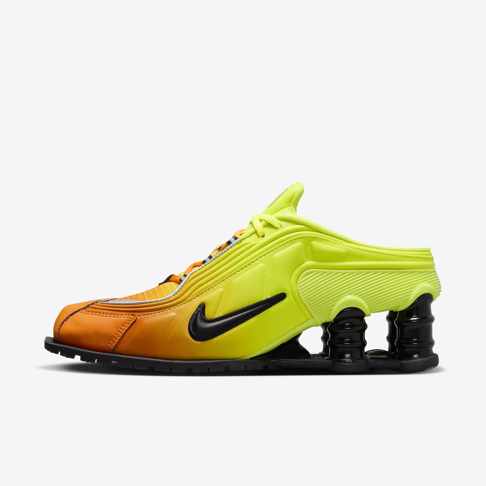 ★NIKE x MARTINE ROSE★コラボ★SHOX MR4 ショックス★追跡可 マーティンローズ x ナイキ コラボショックス MR4の新色が登場